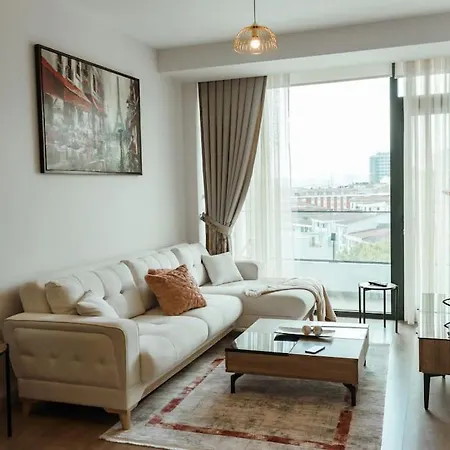 Luxury 1 Bedroom - Gym & Park. דירה איסטמבול
